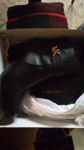 Micheal Kors Boots 