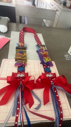 Patriotic graduation candy leis