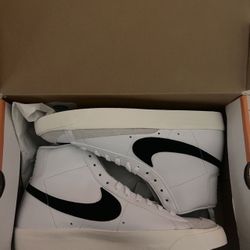 Nike Blazers 77