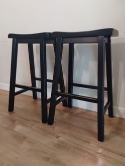 2 Black Barstools