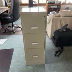 3-Drawer Metal Filing Cabinet - NO KEY