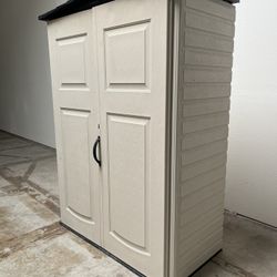 Rubbermaid shed 