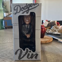 Dodgers Vin Scully bobble head