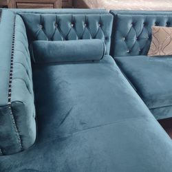 TEAL VELVET SECTIONAL SOFA SET 