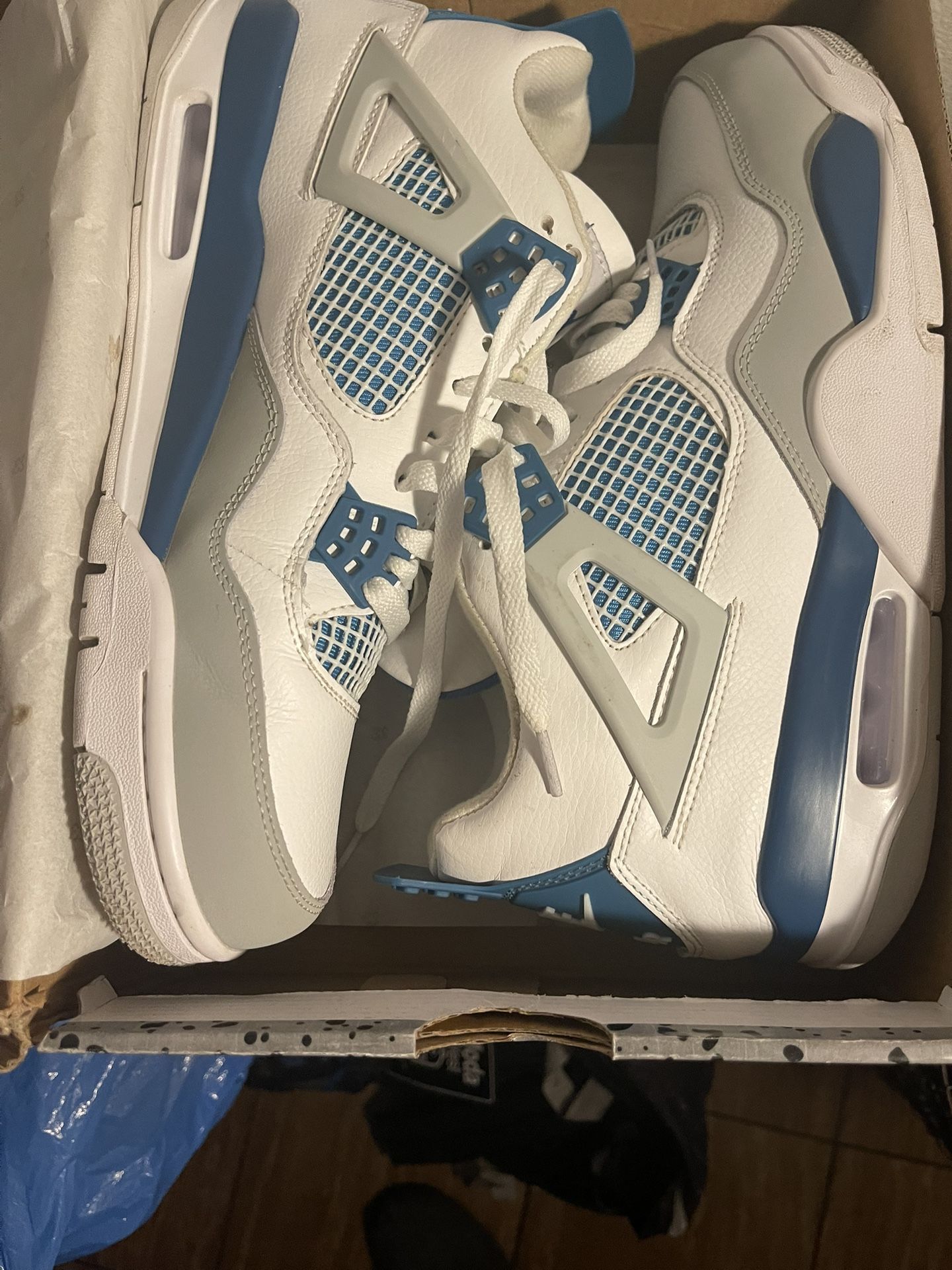Jordan 4