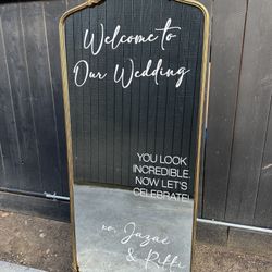 Mirror Welcome Wedding Sign