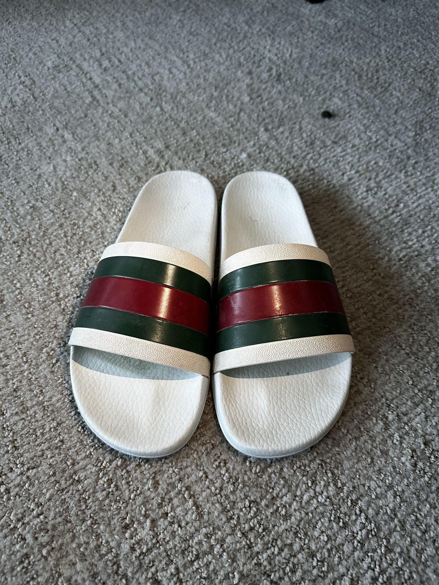 Gucci Pursuit Pool Slides