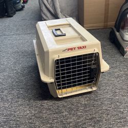 Cat / Small Dog Carrier