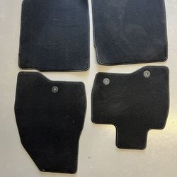 Ford Explorer OEM Floor Mats - Out Of 2018