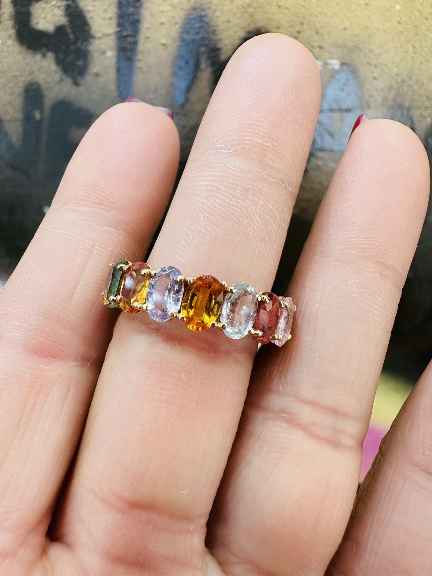 18k Rainbow Sapphire Ring 