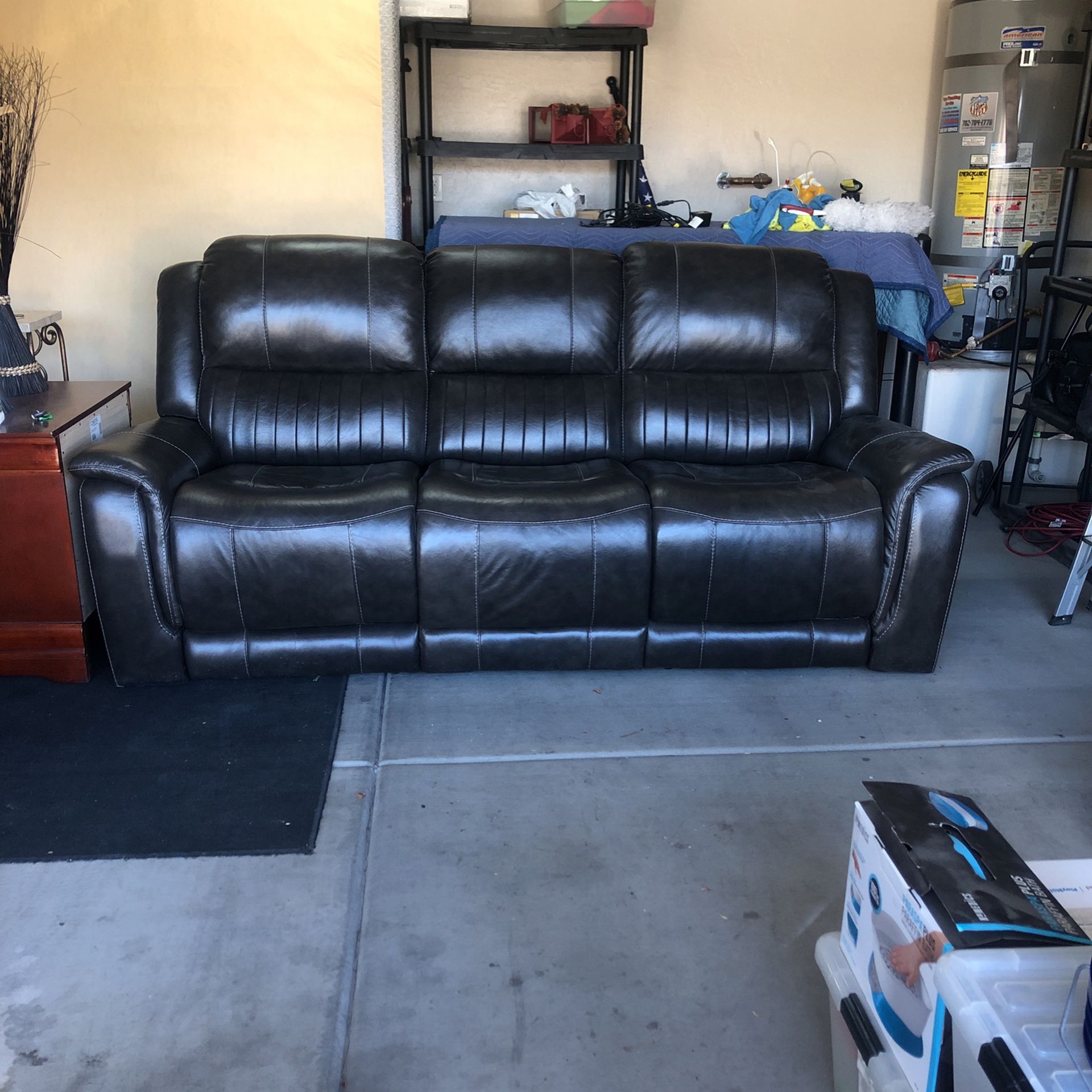 Leather Sofa (Reclining)