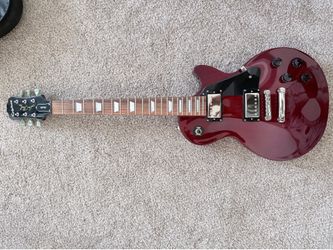 Les Paul Electric Guitar and amp
