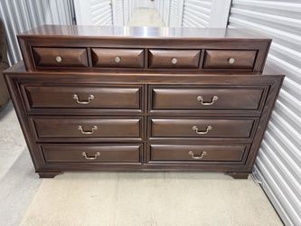 Dark Wood 10-Drawer Dresser / Bedroom Chest