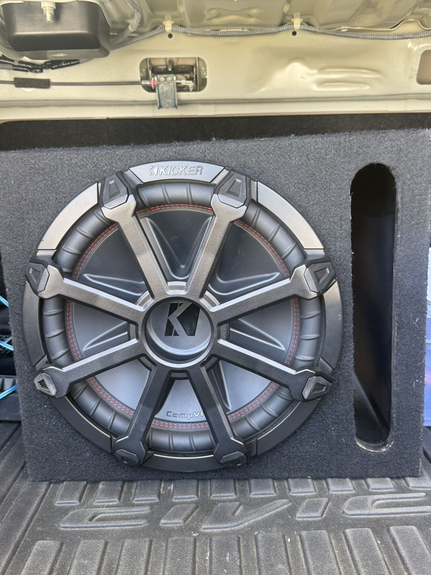 Kicker 12 Subwoofer With Ported Box and Grill