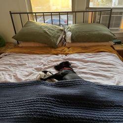 Queen Size Metal Bed Frame