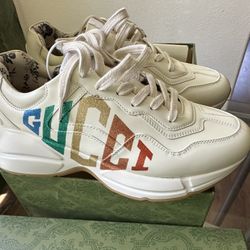 Gucci Shoes Size 7.5
