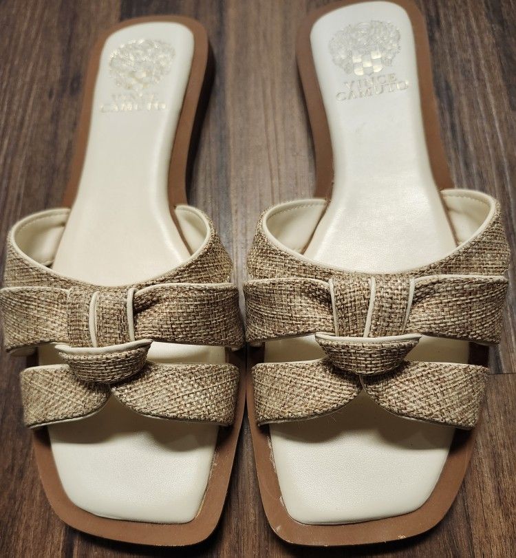 Womens Sz 8M Vince Camuto Flat Slide On Sandals, Tan w Burlap Style Straps, EUC w no flaws found. Perfect for The Season