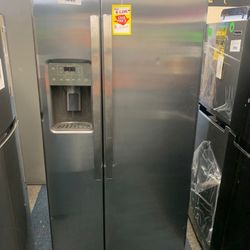 GE GSS23GSKSS 23.2 Cu. Ft. Side-by-Side Refrigerator