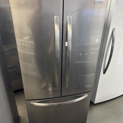 Frigidaire 30” Stainless Steel French Door Refrigerator