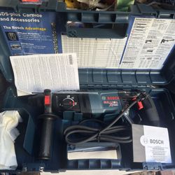 Bosch Bulldog Xtreme Rotary Hammer Drill 11255VSR