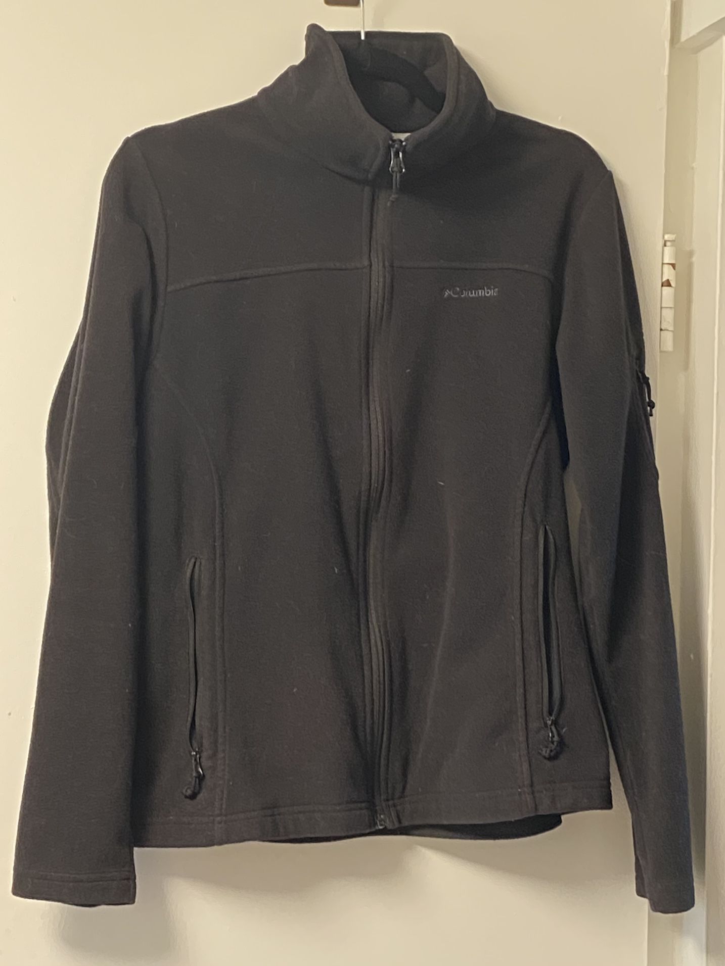 Columbia Women’s Fleece Jacket - Med - Color: Black 