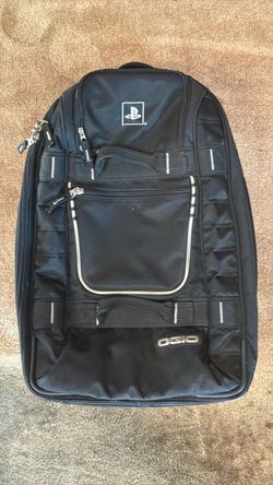 Rolling suitcase