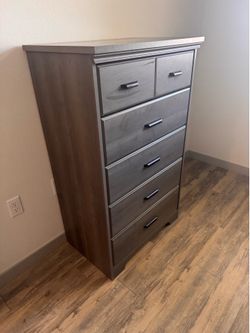 4 items selling together
