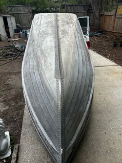ALUMINUM JOHN BOAT 12 foot ALUMINUM JOHN BOAT