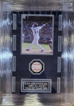 Mariners Ken Griffey Jr Signed, PSA-Certified, Premium Shadowbox-Framed Baseball Display Piece