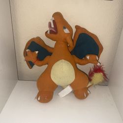 Vintage Pokemon Charizard 12” Plush Nintendo Pokemon retro 90s limited edition well kept in good condition smoke free home 