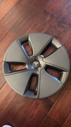 Tesla wheel cover