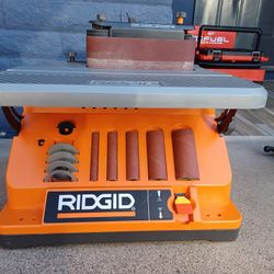 OSCILLATING SANDER 