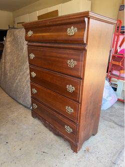 Dresser