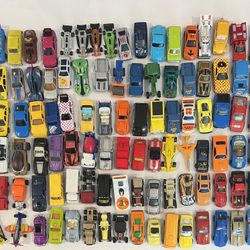 Lot Of 180 Vintage & Contemporary Vehicles Loose In Box