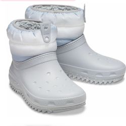 New Crocs Classic Neo Puff Shortie Boot Women's Size 11