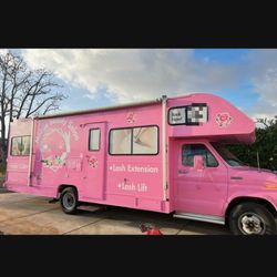 1991 Tioga Mobile Beauty Salon