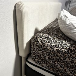 Queen Bed Frame And Mattress 