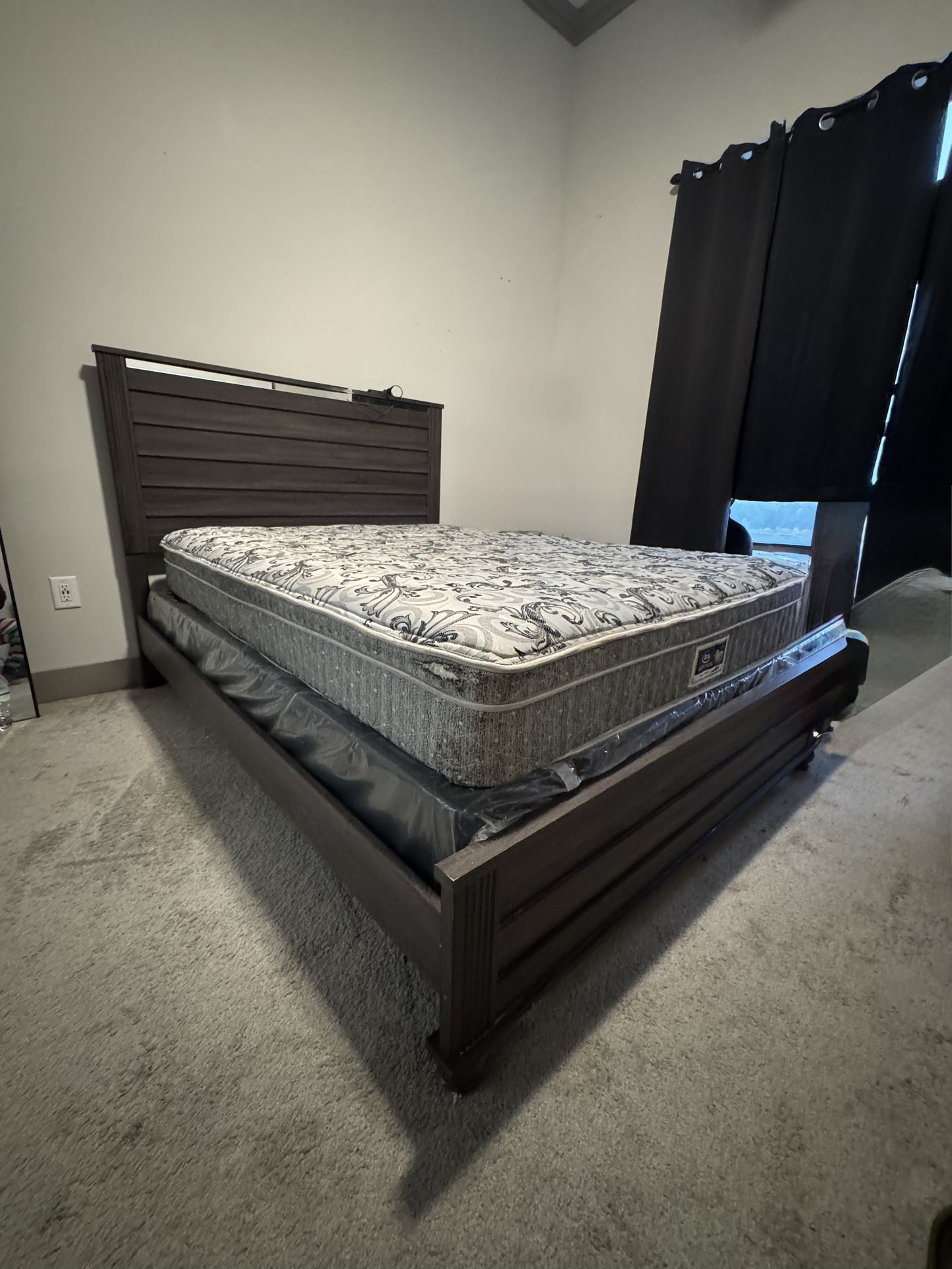 Queen Size Bed