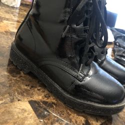 Black Boots