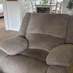 Automatic Recliner From Ashley