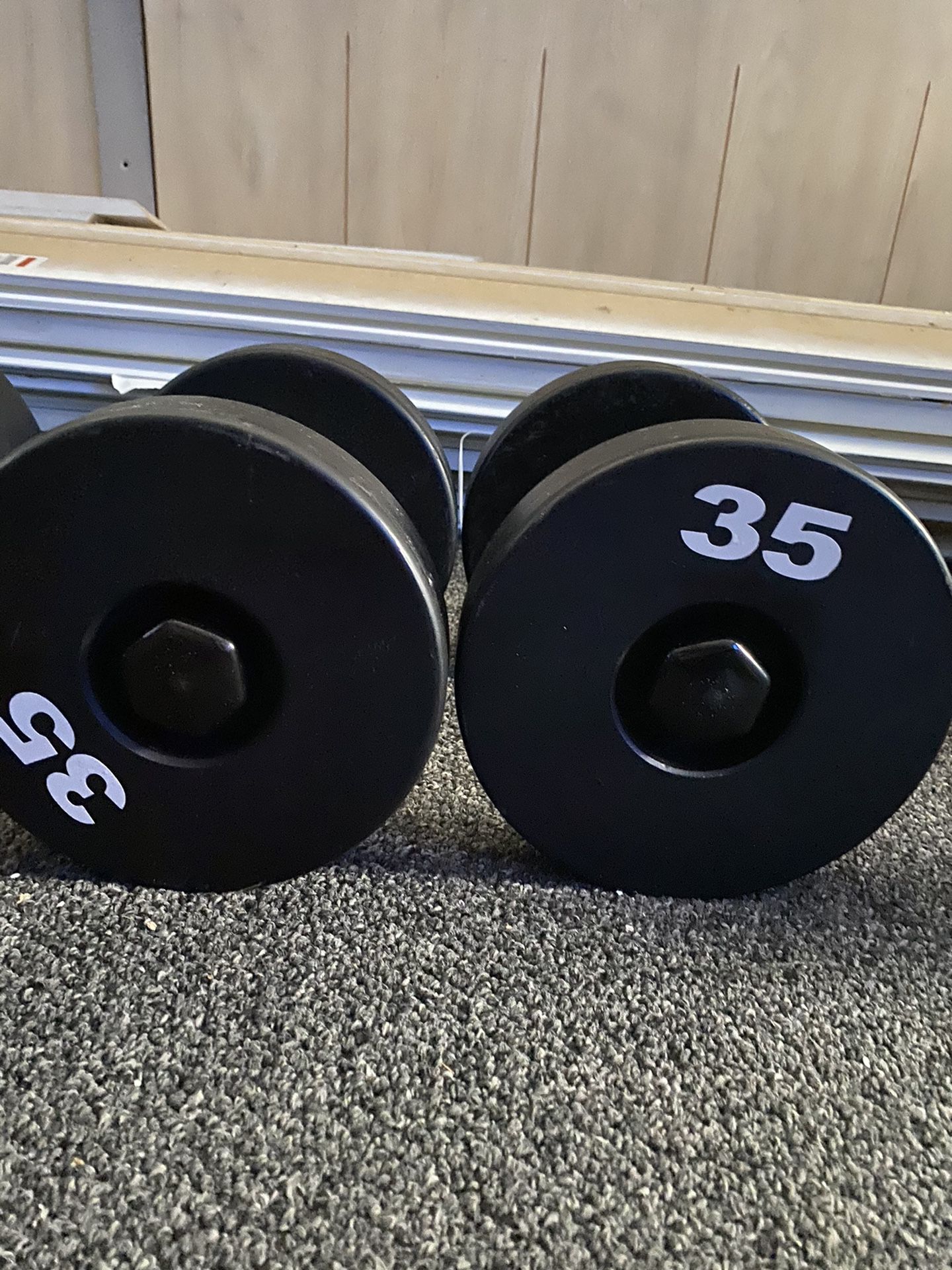 Commercial grade 35lb dumbbells/weights