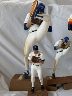 Nolan Ryan Texas Rangers Statue Set