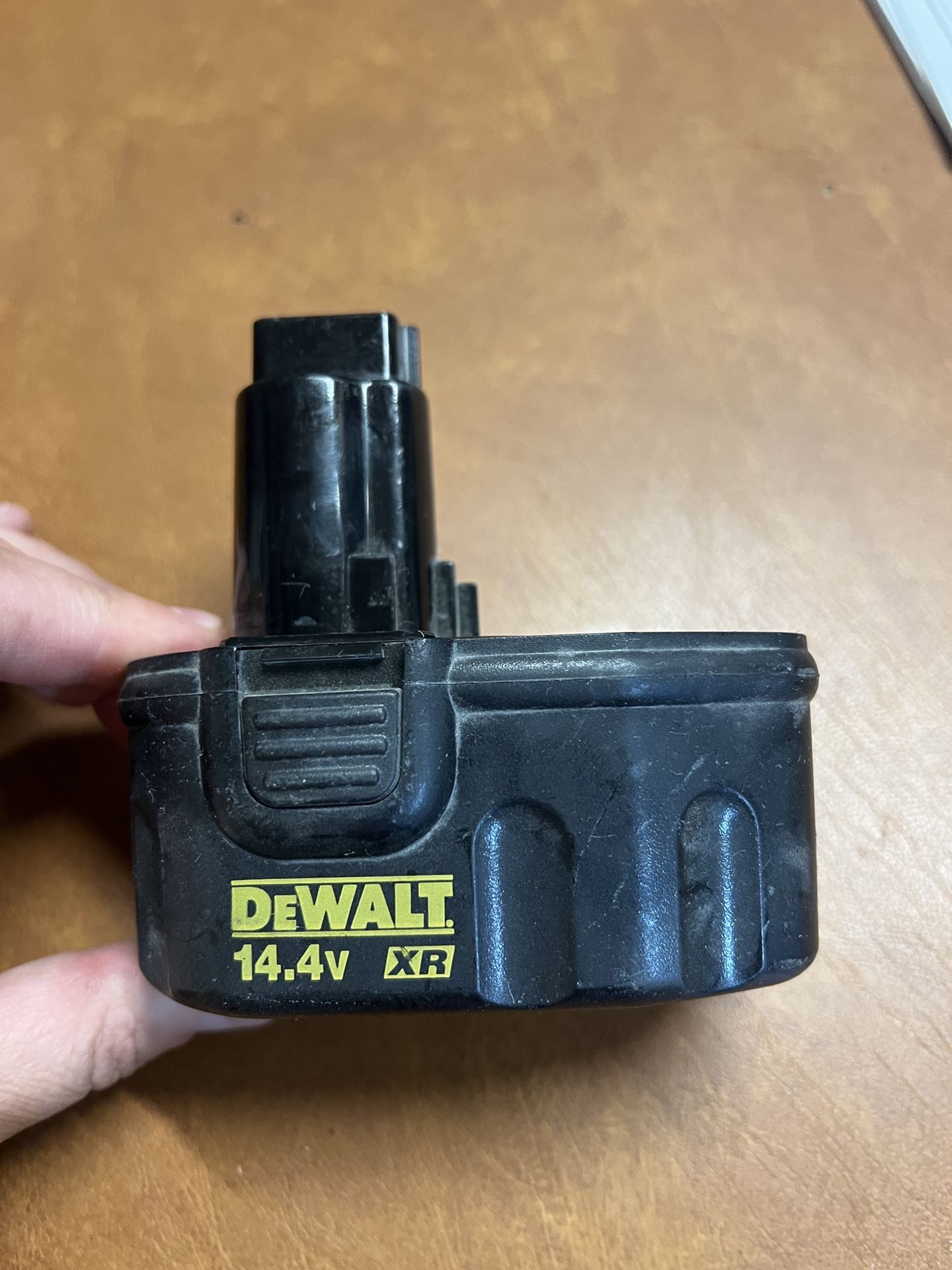 Dewalt Genuine 14.4v Volt XR Battery OEM Model DW9091 Extended Run Time