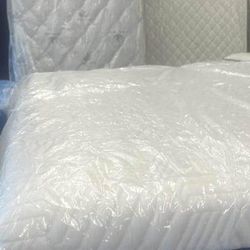⚡️Brand New Queen Mattresses AND Box Spring⚡️