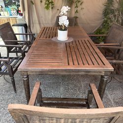 Patio Set  Table/6 Chairs 