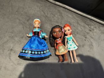 Disney Doll Lot And Polly Pocket Dolls 3 Dolls Anna Moana and Polly pocket