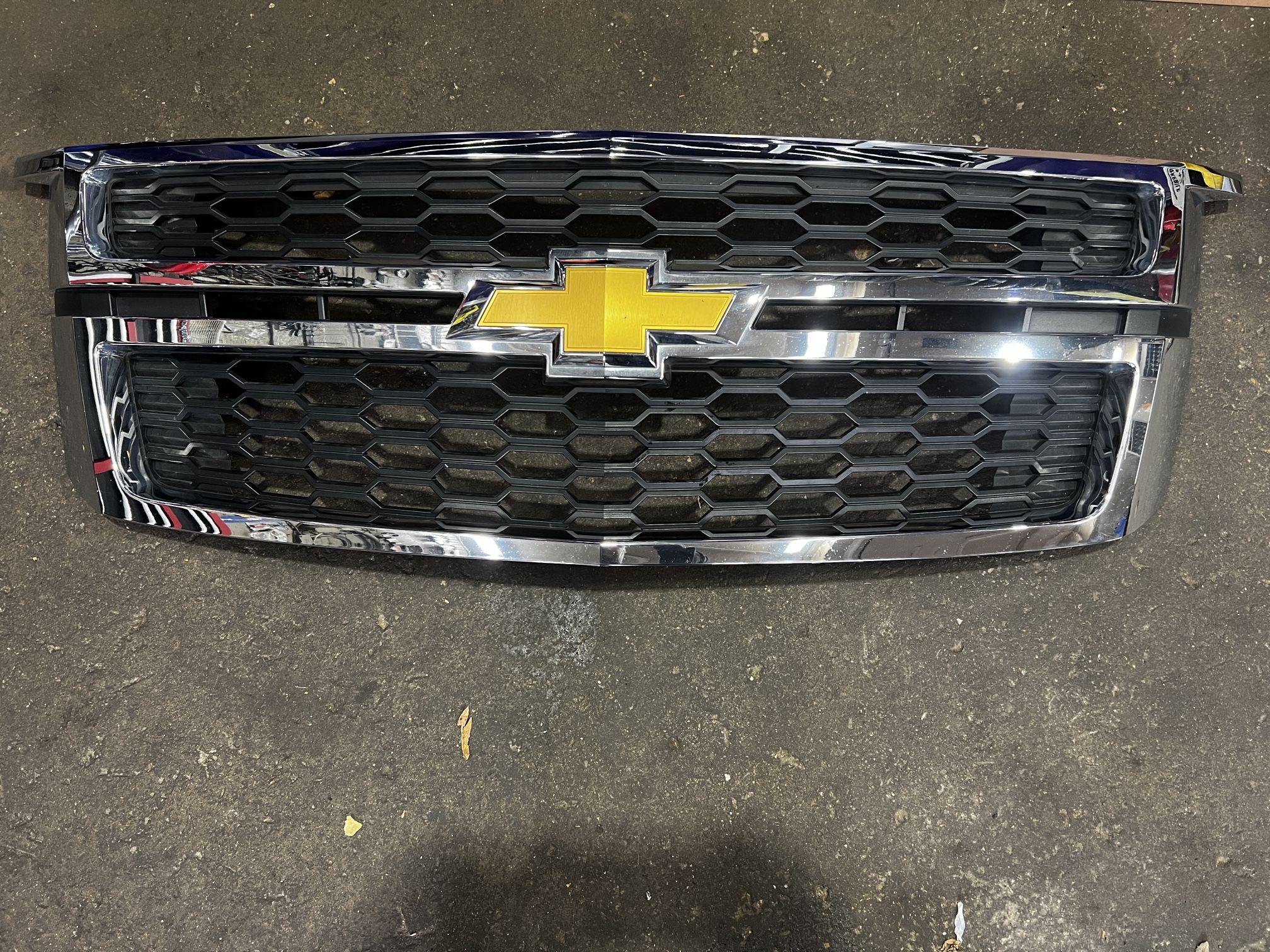 2015-2020 Chevrolet Tahoo/suburban OEM Front Grille
