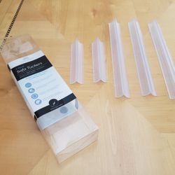  SLIP COVER TUCKS (NEW) $10