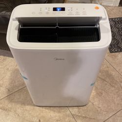 AC UNIT PORTABLE MIDEA