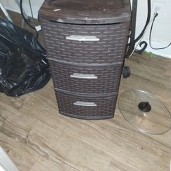 Plastic Sterilite Drawers